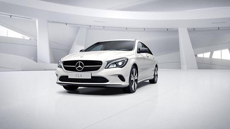 Valkoinen Käytetty 2016 Mercedes A180 Business Farmari | 17 800 € (Perustarjous) - Kuva 1/4