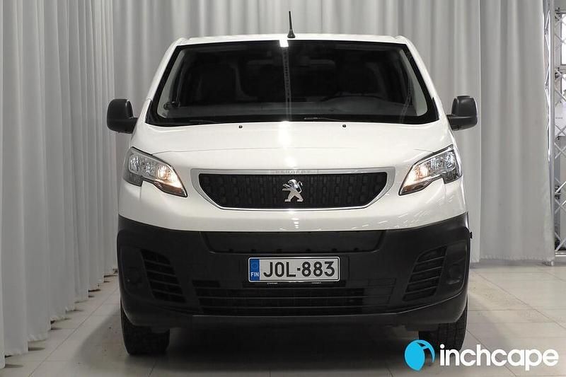 Käytetty Peugeot e-Expert 100 kW (136 HP) 2021 Van