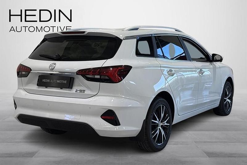 Käytetty MG MG5 EV Luxury 114 kW (156 HP) 2022 Farmari