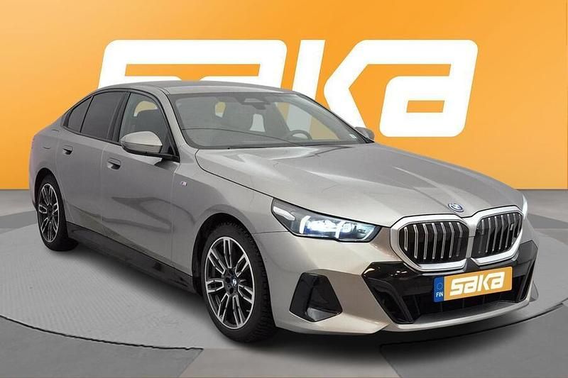 Käytetty 2024 BMW i5 Comfort Edition Sedan | 56 900 € (Perustarjous) - Kuva 1/4