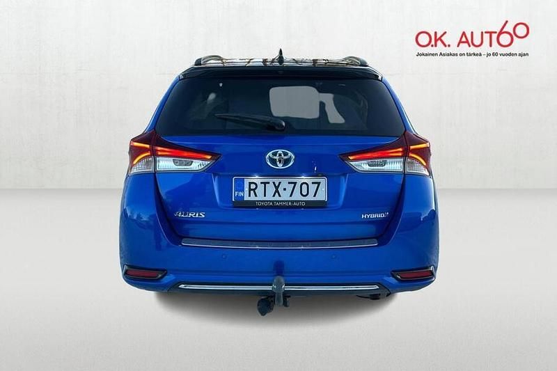 Käytetty Toyota Auris Touring Sports Edition 99 HP (72 kW) 2019 Sininen Farmari