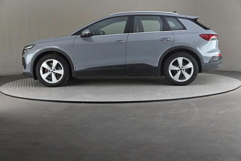 Käytetty Audi Q4 e-tron Advanced 150 kW (204 HP) 2022 Katumaasturi