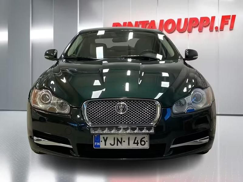 Käytetty Jaguar XF S 211 HP (155 kW) 2011 Vihreä Sedan
