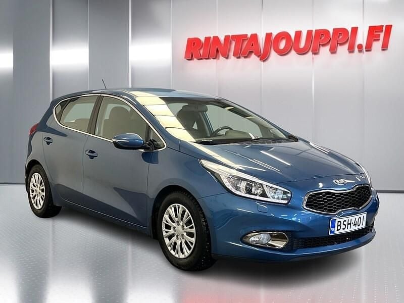 Käytetty Kia Ceed EX 135 HP (99 kW) 2012 Viistoperä