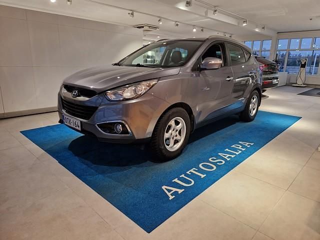 Käytetty Hyundai ix35 Style 135 HP (99 kW) 2013 Harmaa Katumaasturi