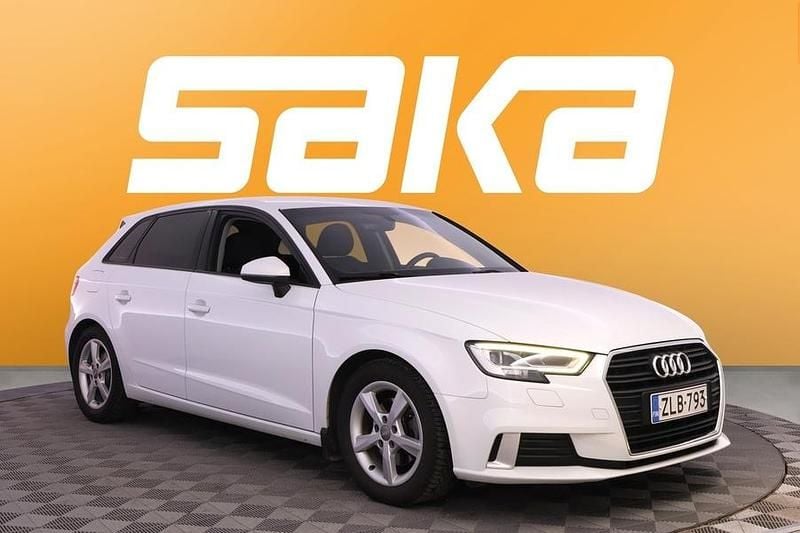 Käytetty Audi A3 Sportback Business 150 HP (110 kW) 2017 Viistoperä