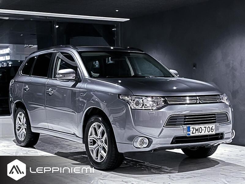 Käytetty 2014 Mitsubishi Outlander P-HEV Intense Katumaasturi | 6 980 € (Perustarjous) - Kuva 1/4