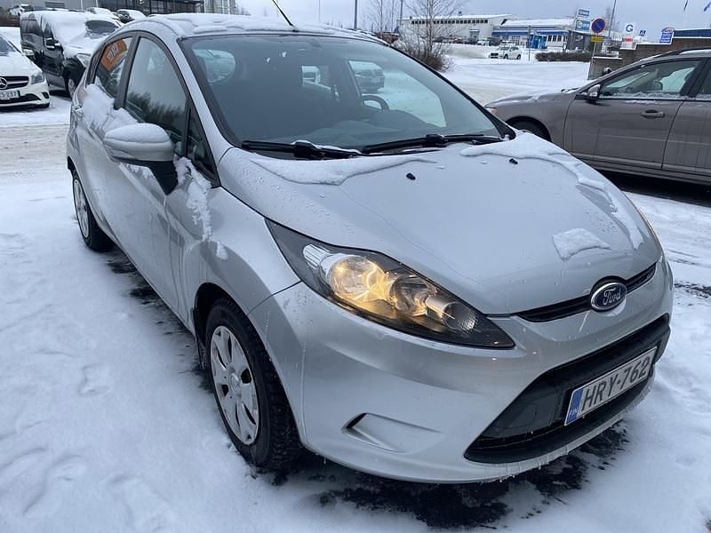 Käytetty Ford Fiesta Trend 60 HP (44 kW) 2011 Viistoperä