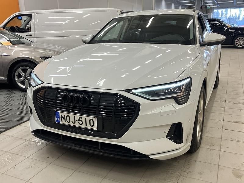Käytetty Audi e-tron Sportback 300 kW (408 HP) 2021 Katumaasturi