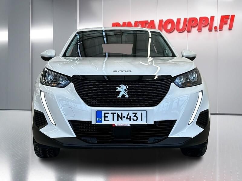 Käytetty Peugeot 2008 Active 131 HP (96 kW) 2021 Katumaasturi