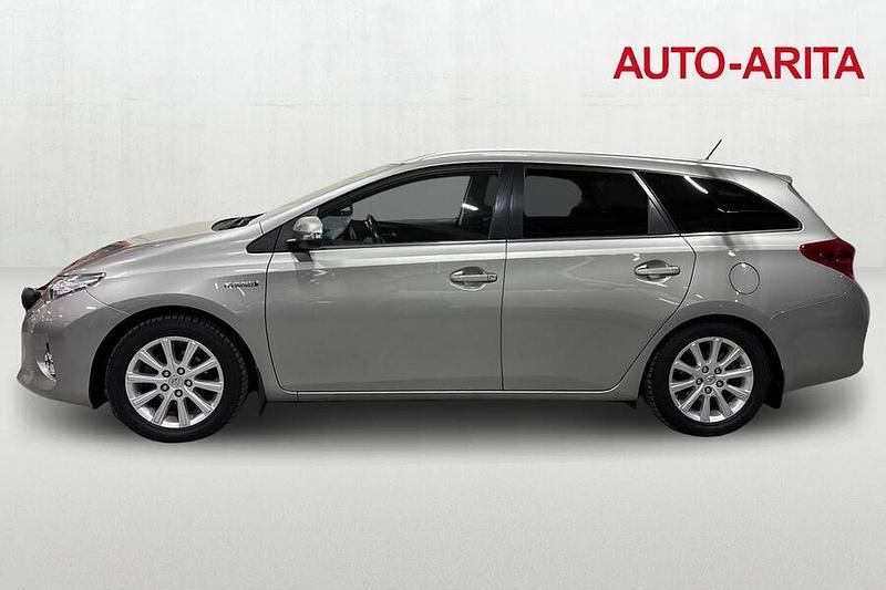 Käytetty Toyota Auris Touring Sports Active 99 HP (72 kW) 2015 Harmaa Farmari