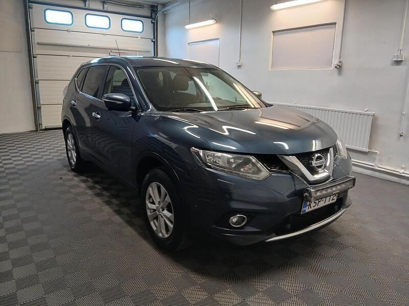 Käytetty Nissan X-Trail 131 HP (96 kW) 2017 Katumaasturi