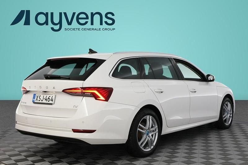 Käytetty Skoda Octavia Style 204 HP (150 kW) 2024 Valkoinen Farmari