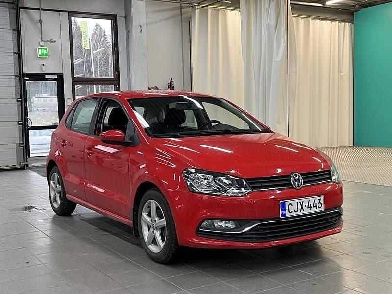 Käytetty 2015 VW Polo Comfortline Viistoperä | 8 800 € (Perustarjous) - Kuva 1/4