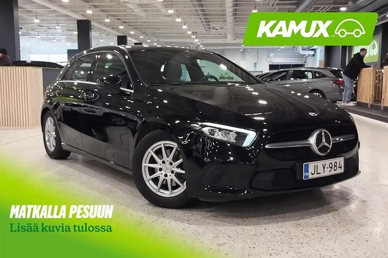 Käytetty Mercedes A180 Business 136 HP (100 kW) 2021 Musta Sedan