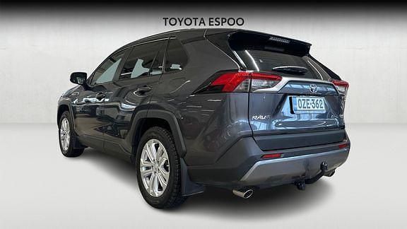 Käytetty Toyota RAV4 Active 176 HP (129 kW) 2021 Harmaa Katumaasturi