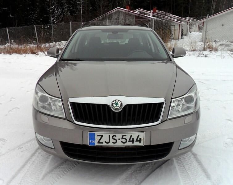 Käytetty Skoda Octavia 122 HP (89 kW) 2012 Farmari