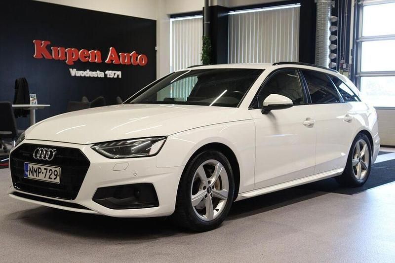 Käytetty Audi A4 Business 204 HP (150 kW) 2022 Farmari