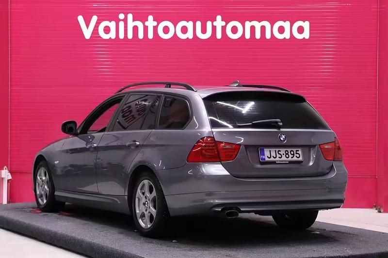 Käytetty BMW 318 136 HP (100 kW) 2009 Farmari