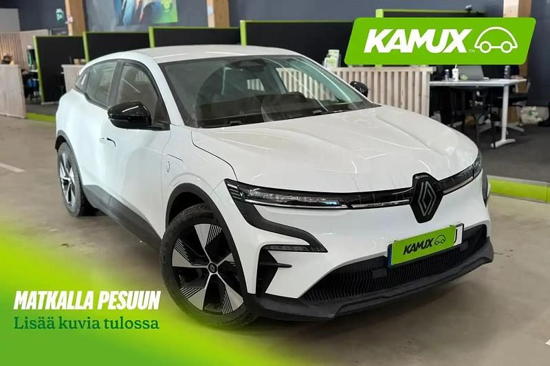 Valkoinen Käytetty 2022 Renault Mégane Sedan | 25 490 € - Kuva 1/3