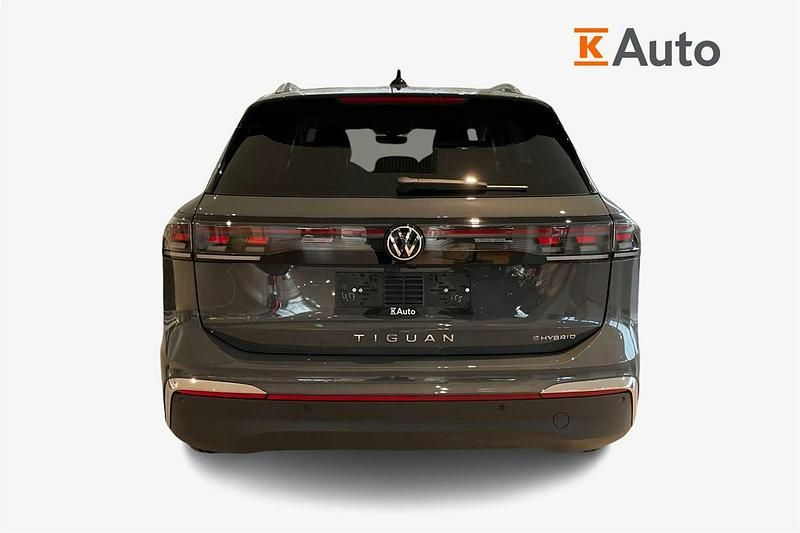 Uusi VW Tiguan Elegance 201 HP (147 kW) 2026 Harmaa Katumaasturi