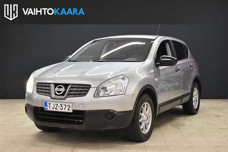 Käytetty Nissan Qashqai Visia 114 HP (83 kW) 2010 Katumaasturi