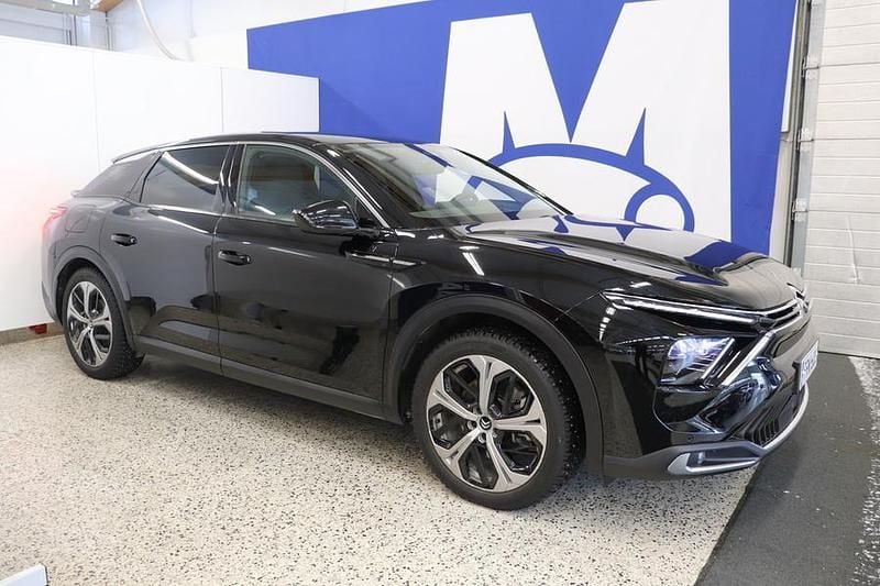 Käytetty Citroën C5 X Business Class 224 HP (164 kW) 2023 Musta Farmari