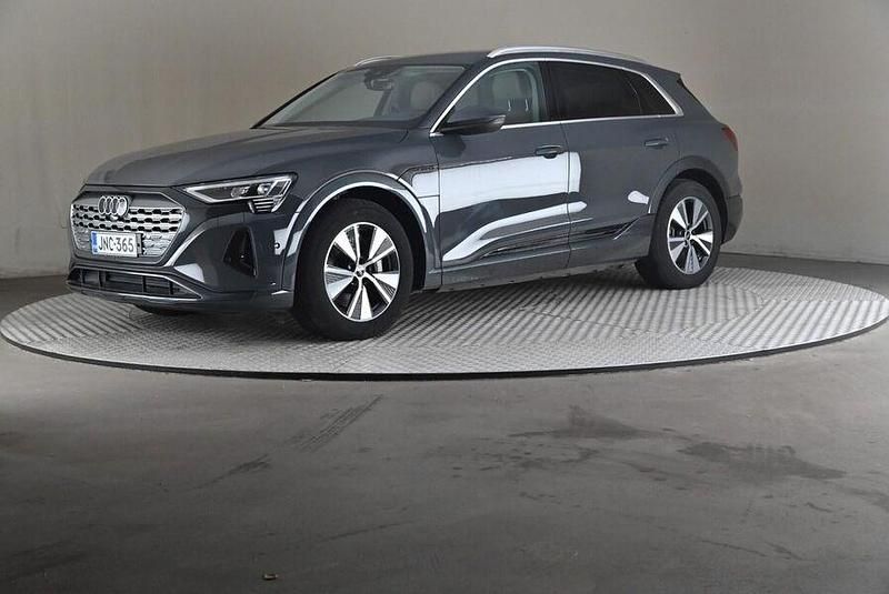 Käytetty 2023 Audi Q8 e-tron Katumaasturi | 48 500 € (Supertarjous) - Kuva 1/4