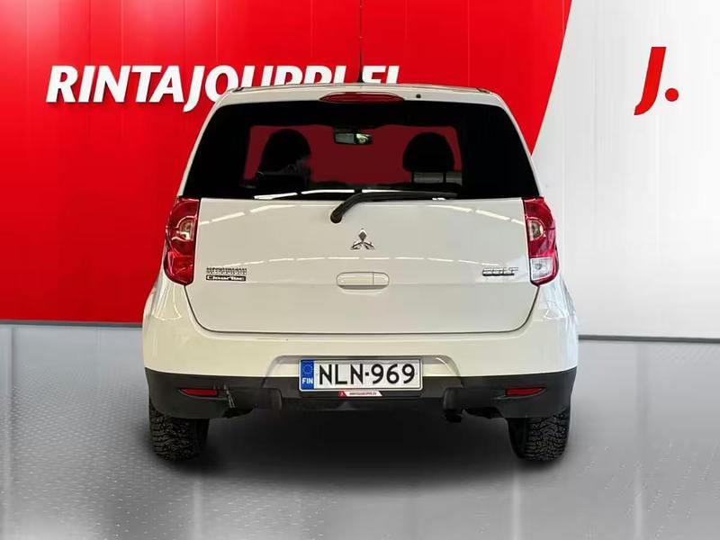 Käytetty Mitsubishi Colt 95 HP (69 kW) 2009 Valkoinen Viistoperä