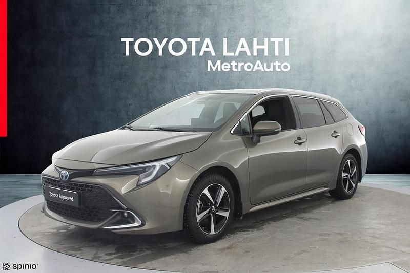 Käytetty Toyota Corolla Edition 140 HP (102 kW) 2024 Ruskea (beige) Farmari