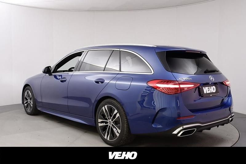 Käytetty Mercedes C300e Business 204 HP (150 kW) 2024 Vihreä Farmari