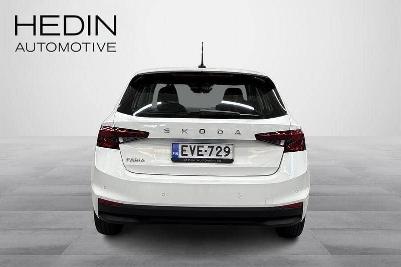 Käytetty Skoda Fabia Drive 95 HP (69 kW) 2024 Valkoinen Viistoperä