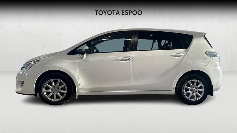 Käytetty Toyota Verso Multidrive S 147 HP (108 kW) 2015 Tila-auto