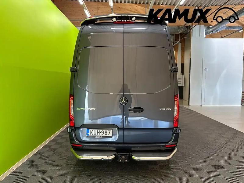 Käytetty Mercedes Sprinter 258 HP (189 kW) 2021 Tenorite gray metallic Van