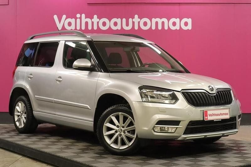 Käytetty Skoda Yeti Ambition 105 HP (77 kW) 2015 Katumaasturi