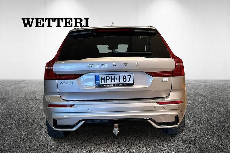 Käytetty Volvo XC60 Performance 456 HP (335 kW) 2023 Katumaasturi