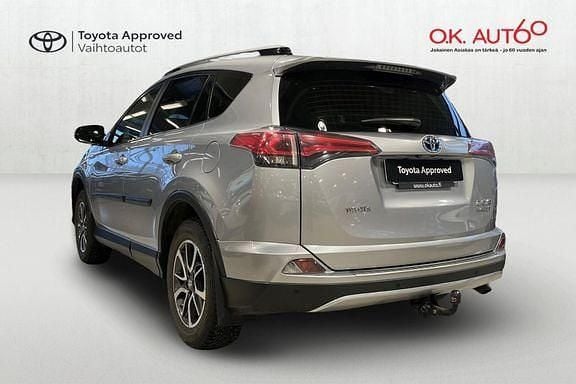 Käytetty Toyota RAV4 Edition 153 HP (112 kW) 2019 1d6 Katumaasturi