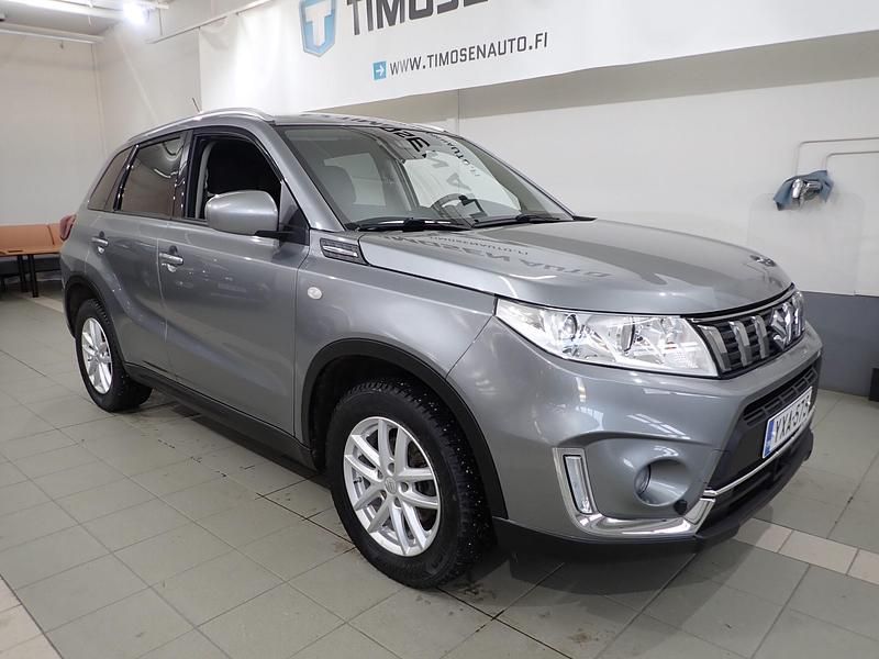 Galactic gray m Käytetty 2016 Suzuki Vitara GL Katumaasturi | 22 980 € - Kuva 1/4