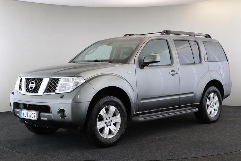 Harmaa Käytetty 2006 Nissan Pathfinder Katumaasturi | 6 400 € - Kuva 1/4