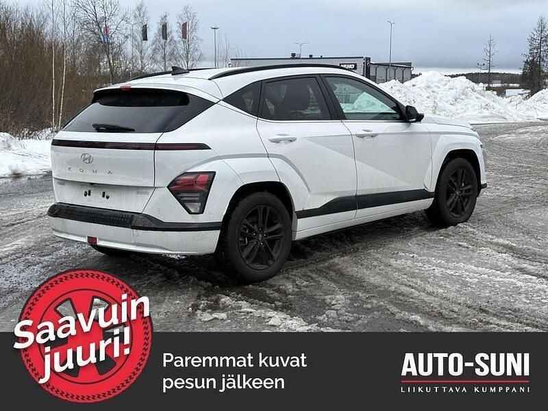 Käytetty Hyundai Kona Premium 160 kW (218 HP) 2024 Valkoinen Katumaasturi