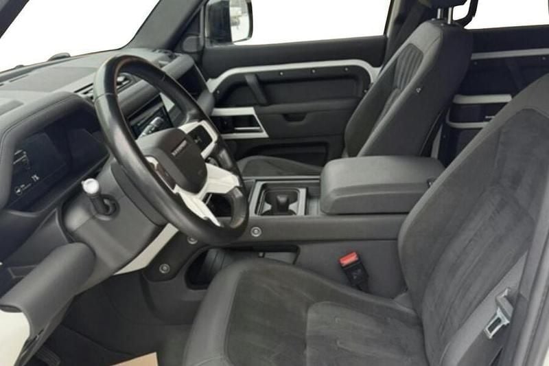 Käytetty Land Rover Defender SE 400 HP (294 kW) 2022 Katumaasturi