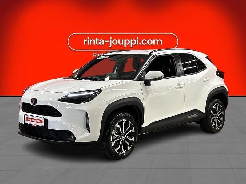 Uusi 2025 Toyota Yaris Cross Plus Katumaasturi | 31 670 € - Kuva 1/3