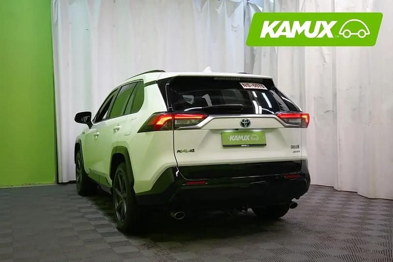 Käytetty Toyota RAV4 Hybrid Edition 306 HP (225 kW) 2022 Valkoinen Katumaasturi