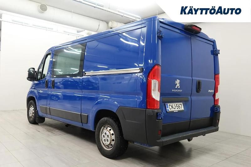 Käytetty Peugeot Boxer 110 HP (80 kW) 2019 Sininen Van
