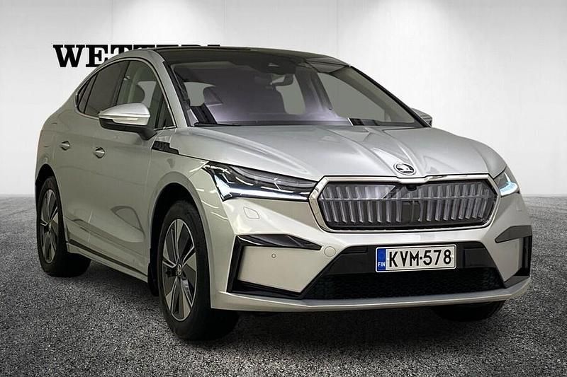 Hopea Käytetty 2025 Skoda Enyaq iV Business Line Katumaasturi | 51 900 € (Kallis) - Kuva 1/3