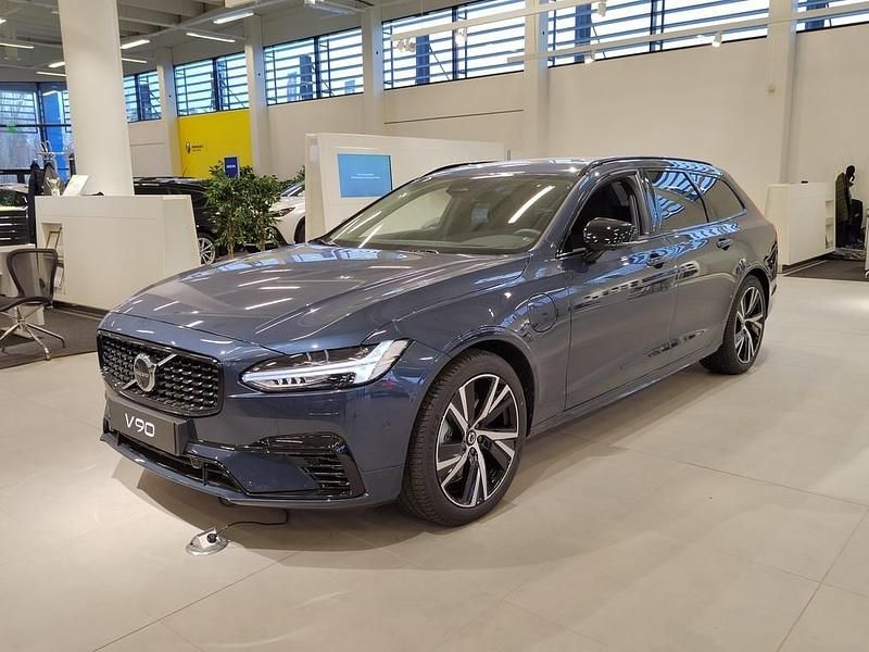 Käytetty 2025 Volvo V90 Ultra Farmari | 61 900 € - Kuva 1/4