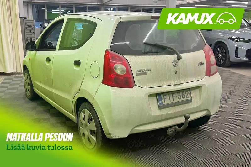 Käytetty Suzuki Alto GL 68 HP (50 kW) 2010 Valkoinen Viistoperä