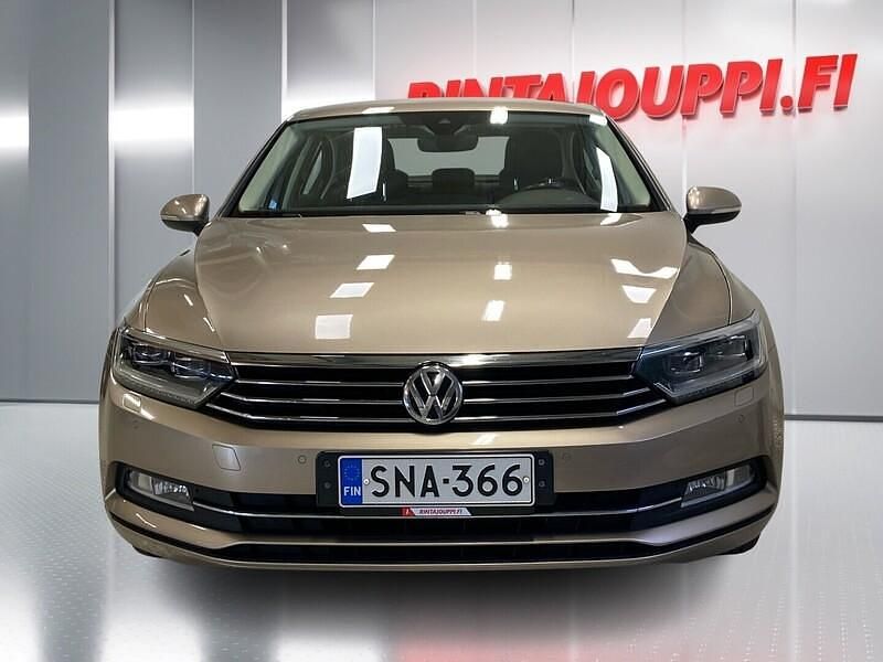 Käytetty VW Passat Comfortline 120 HP (88 kW) 2016 Sedan