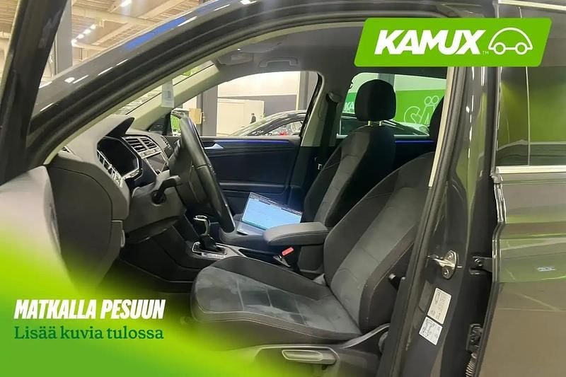 Käytetty VW Tiguan Elegance 150 HP (110 kW) 2024 Hopea / harmaa Katumaasturi