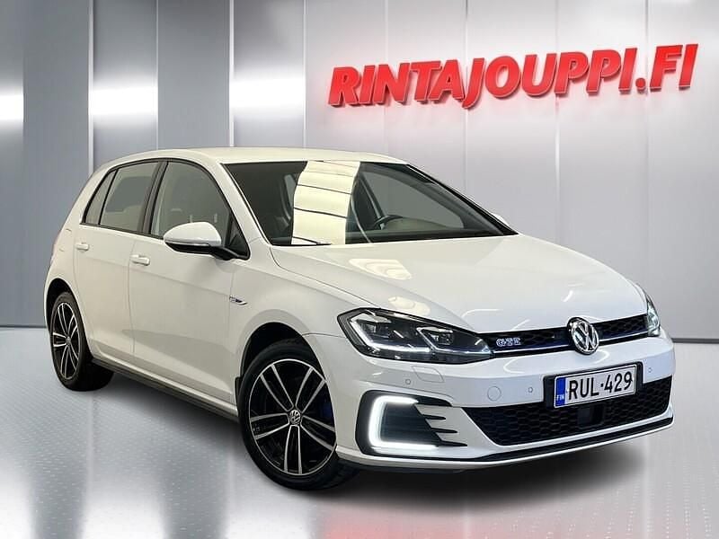 Käytetty 2020 VW Golf VII GTE Viistoperä | 16 880 € (Hyvä tarjous) - Kuva 1/4